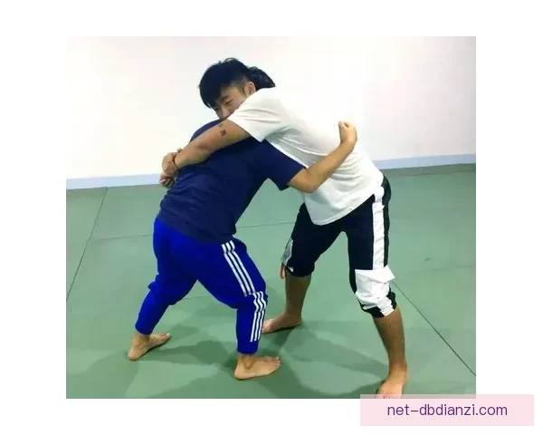 摔跤技巧大揭秘：超赞招式和实战技能全解析