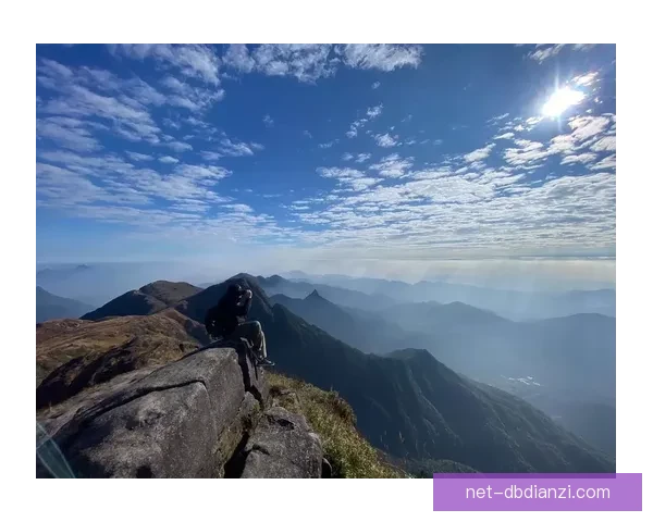 登山初学指南：循序渐进，安全上山，开启徒步探险之旅