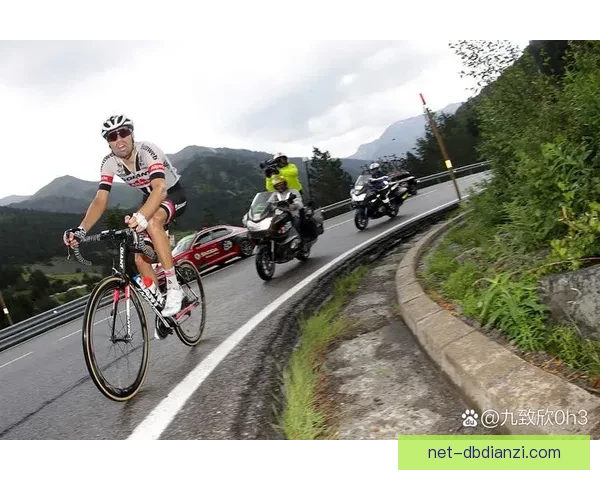 激情竞逐：山地车挑战赛火爆开赛