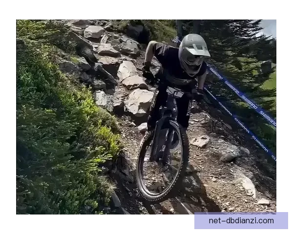 魅力山地车大奖赛：挑战极限，激情追逐